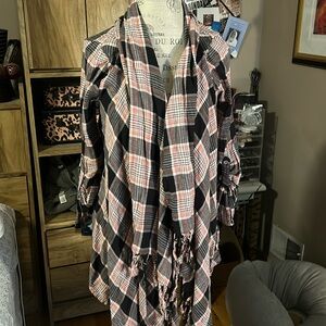 Billabong Pink Black & White Plaid Cardigan - Large
